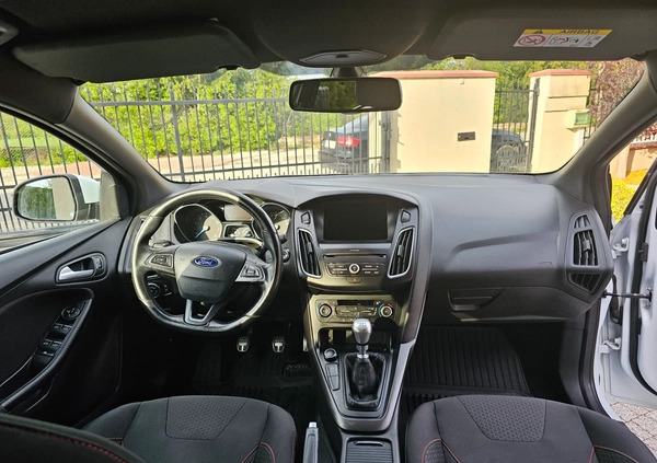 Ford Focus cena 39900 przebieg: 96000, rok produkcji 2016 z Łomża małe 191